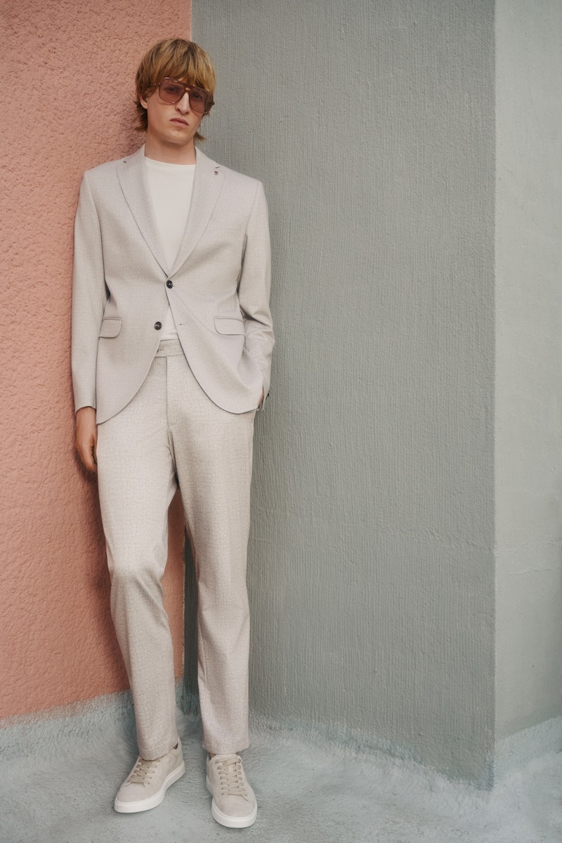 Festival chic outfit heren licht pak of chino