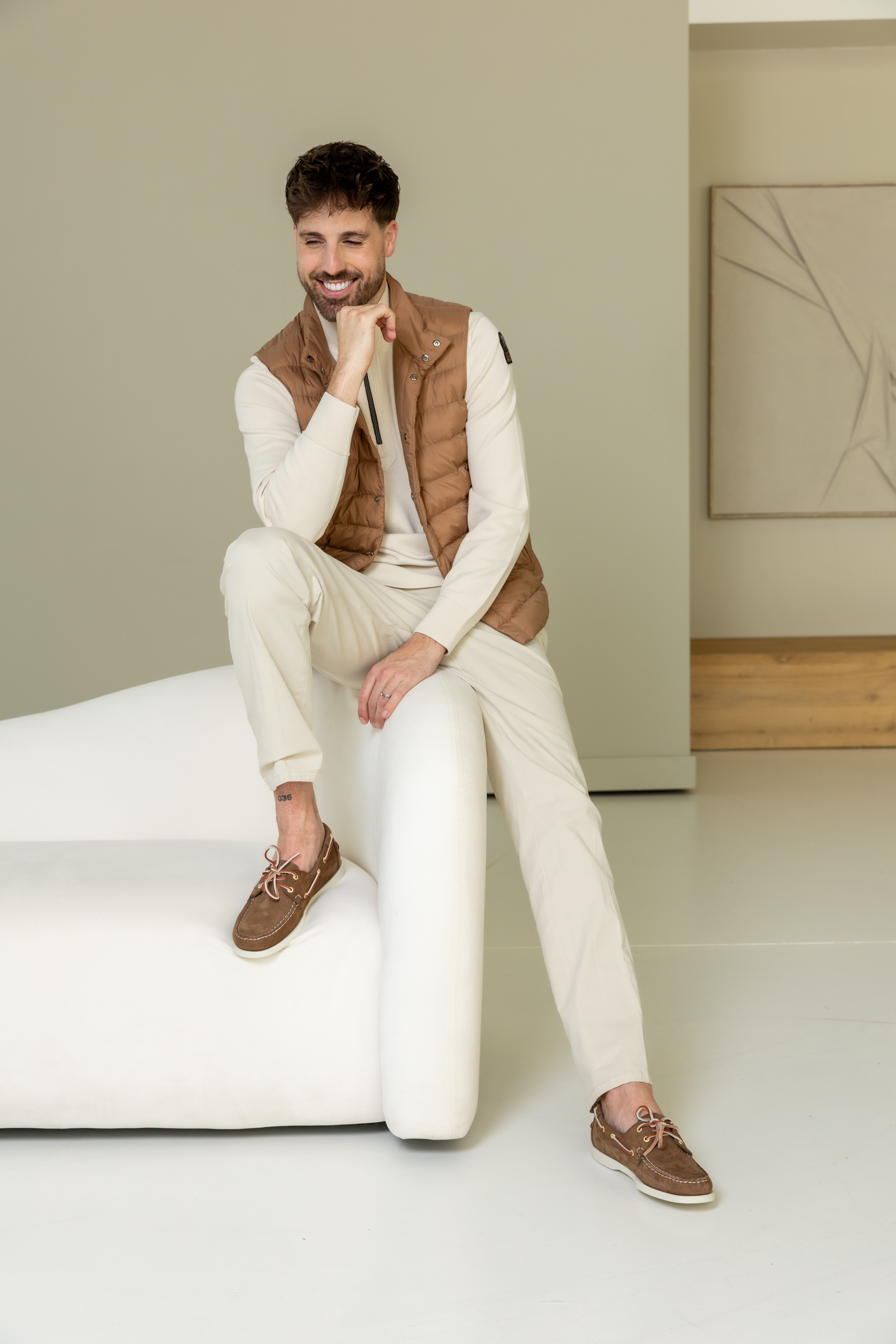 Gekleurde chino trend heren 2026