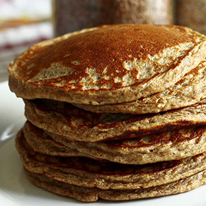 ontbijten met glutenvrije pannenkoeken