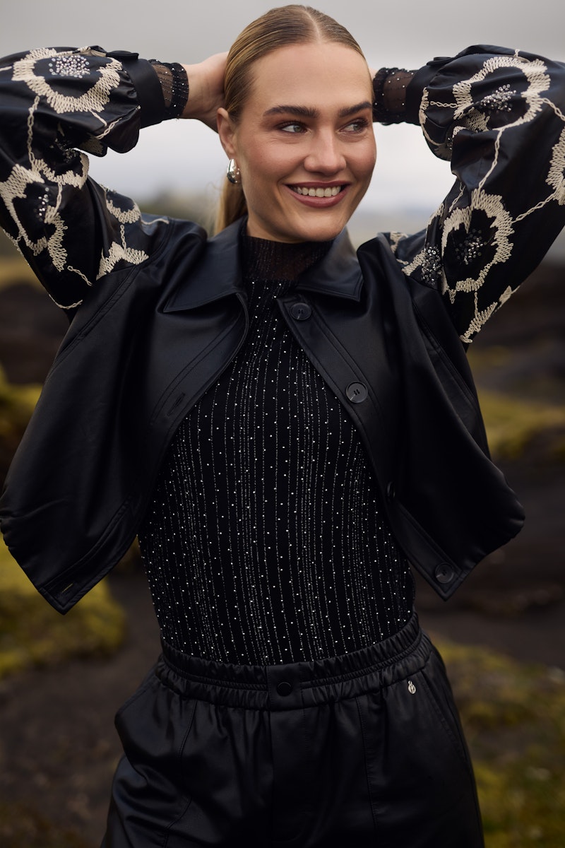 Nukus blouses en tops