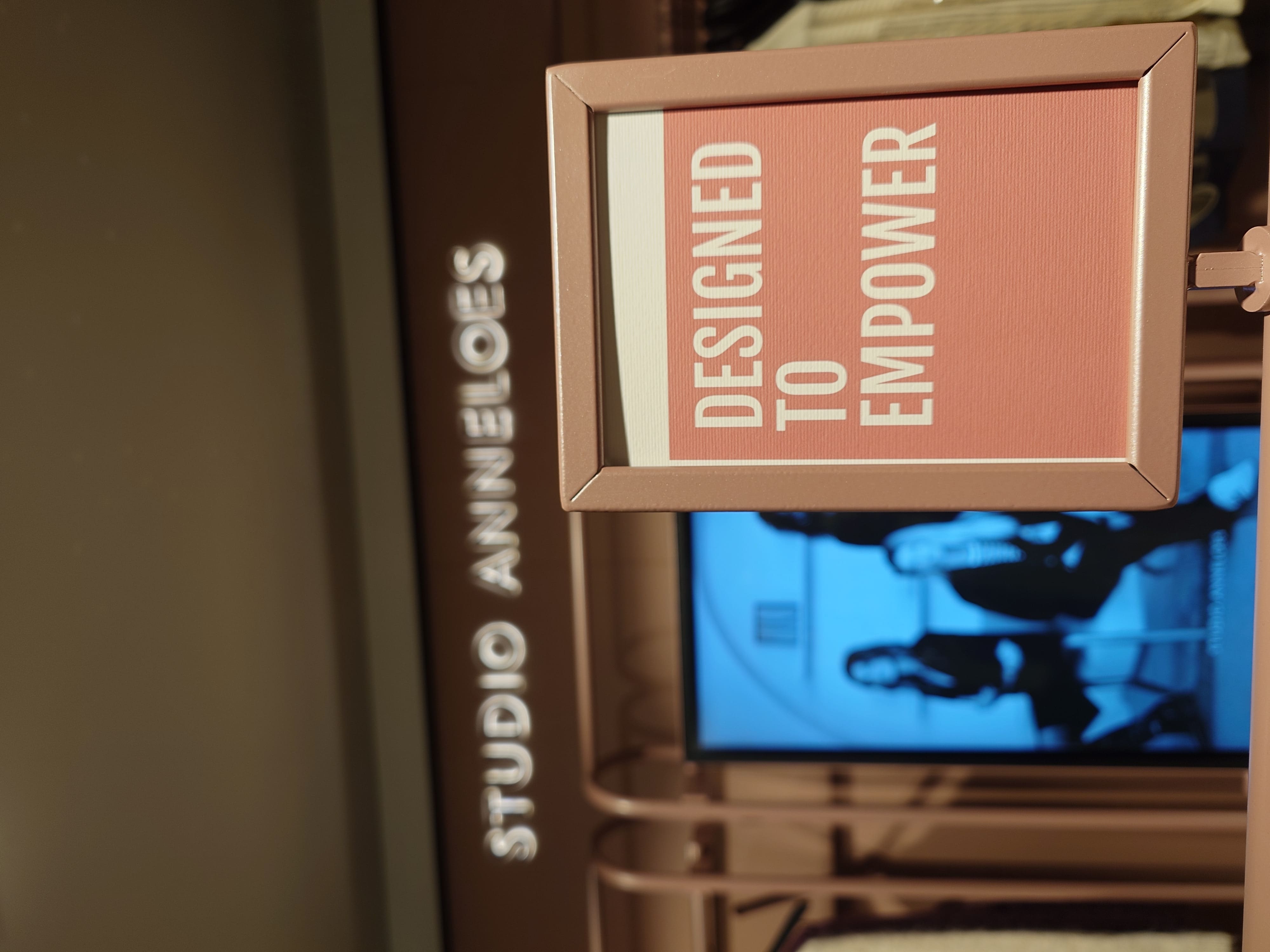 Studio Anneloes Designed to Empower bord