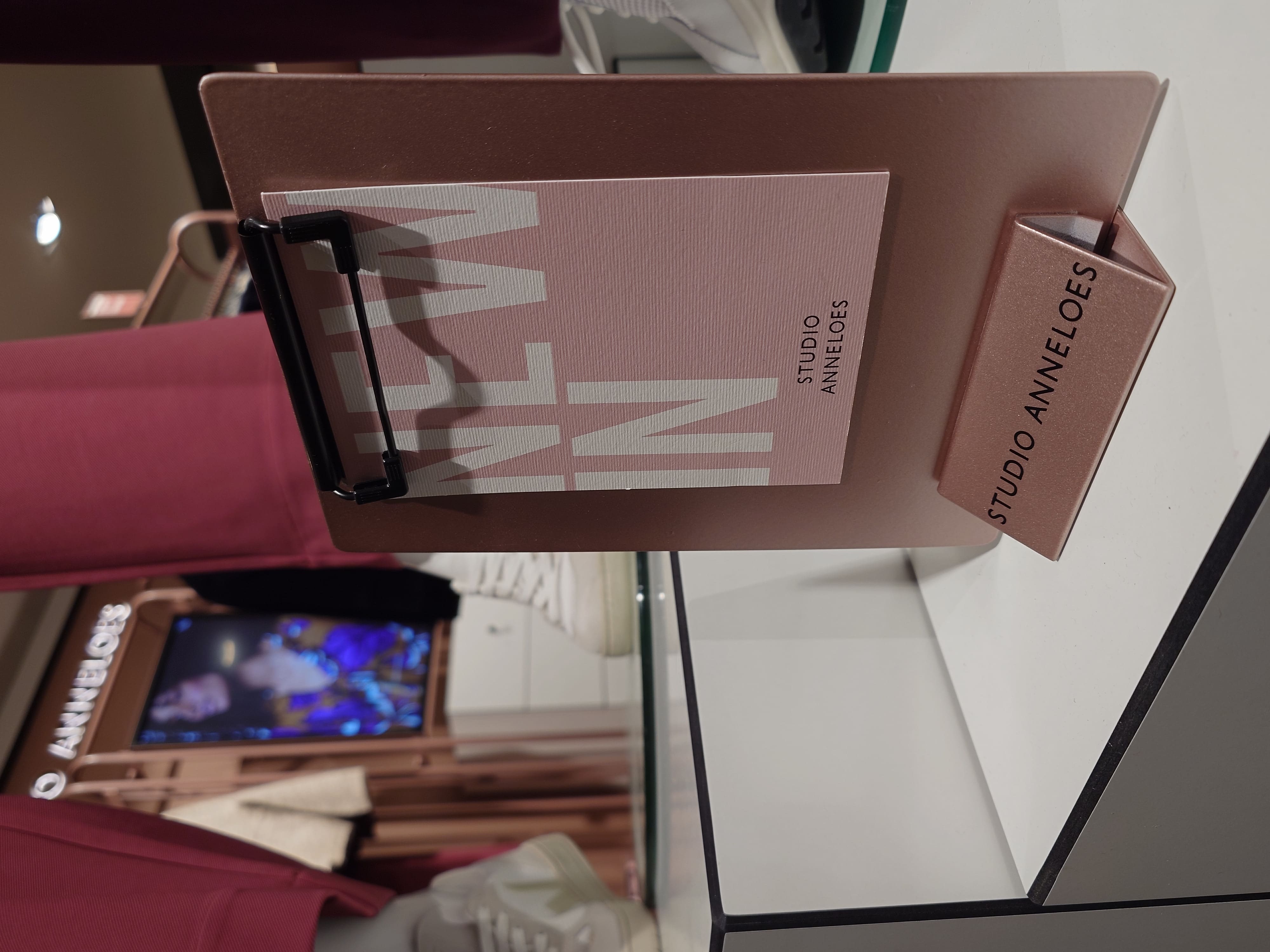 Studio Anneloes New In display bij Castelijn Mode