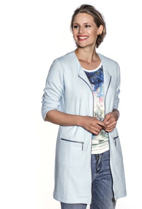 another woman lang blauw vest
