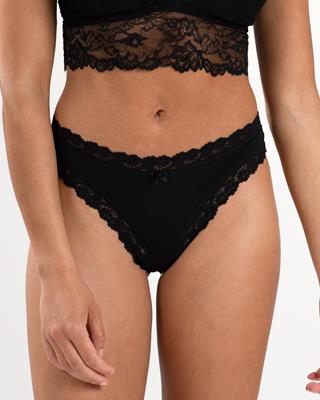 Chloe thong