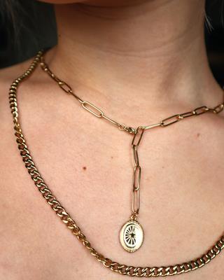 Necklace Flat